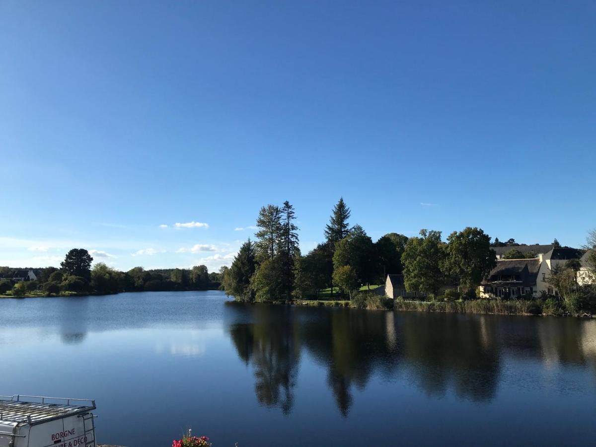 Vue Sur Le Lac Huelgoat Bagian luar foto