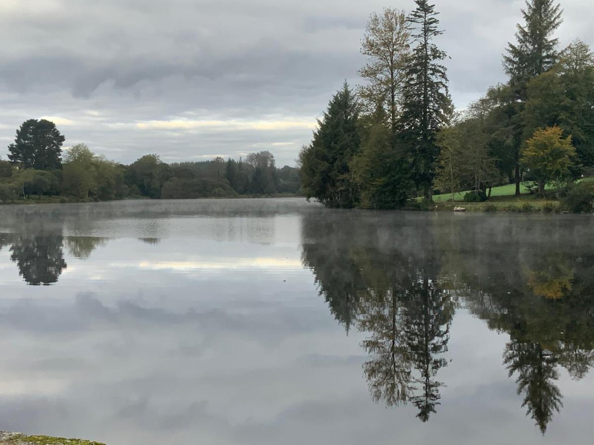 Vue Sur Le Lac Huelgoat Bagian luar foto